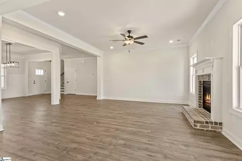 Living - 89 Boggs Rd, Pelzer, SC 29669 photo 4 of 4