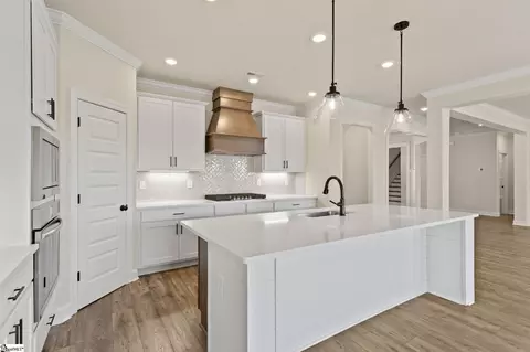 Kitchen - 89 Boggs Rd, Pelzer, SC 29669 photo 2 of 2