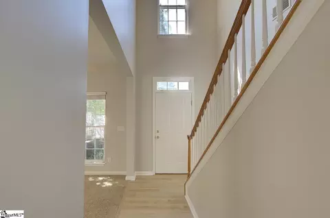 210 Highgate Cir, Greer, SC 29650 photo 5