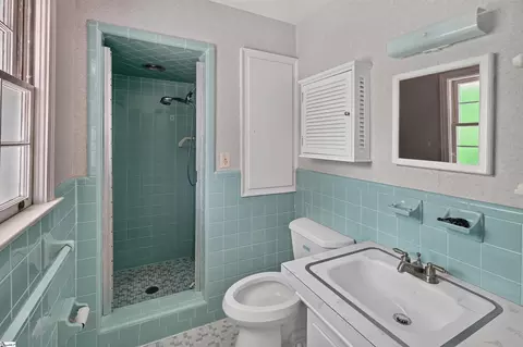 Bath - 2815 Leconte Rd, Anderson, SC 29621 photo 1 of 3