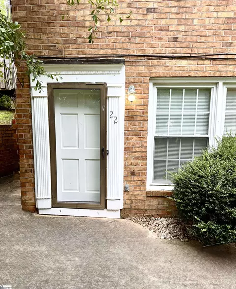 22 Balfer Ct, Greenville, SC 29615