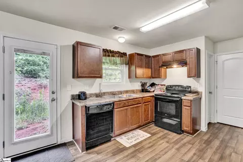Other - 156 Queens Cir, Laurens, SC 29360 photo 4 of 8