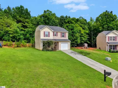 Exterior - 156 Queens Cir, Laurens, SC 29360 photo 2 of 3