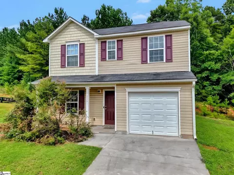Exterior - 156 Queens Cir, Laurens, SC 29360 photo 3 of 3