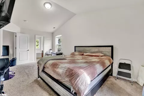 Bedroom - 156 Queens Cir, Laurens, SC 29360 photo 7 of 8