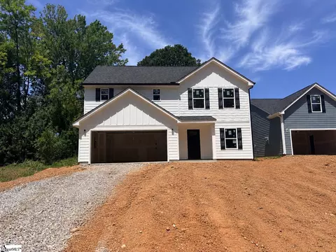 405 Lake Circle Dr, Greenville, SC 29605
