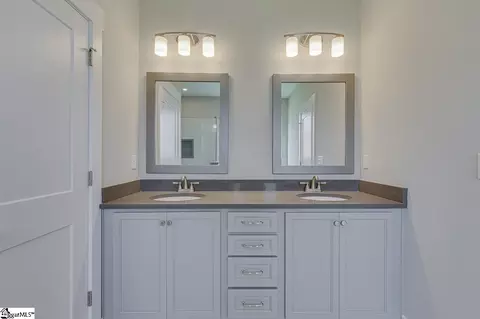 Bath - 101 Powell Ct, Easley, SC 29640 photo 3 of 5