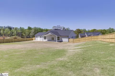 Exterior - 101 Powell Ct, Easley, SC 29640 photo 7 of 9
