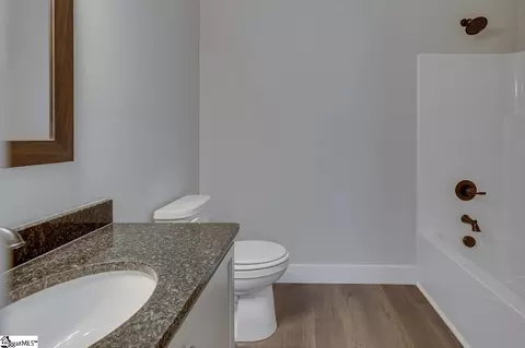Bath - 123 Hideaway Ln, Easley, SC 29640 photo 6 of 8