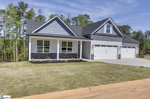 Exterior - 123 Hideaway Ln, Easley, SC 29640 photo 4 of 7
