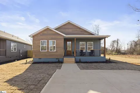 13 Shubuta Ct, Greenville, SC 29617