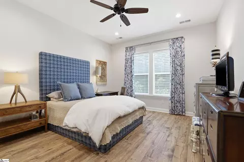 Bedroom - 731 Glendon St, Greer, SC 29651 photo 1 of 4