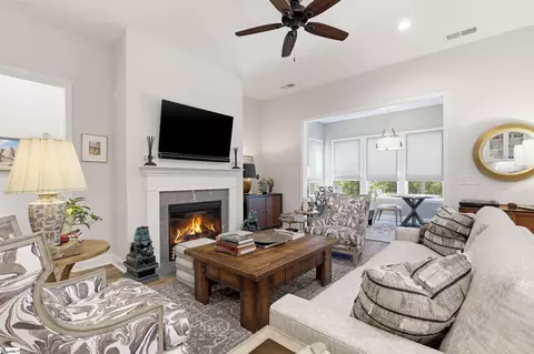 Living - 731 Glendon St, Greer, SC 29651 photo 1 of 1