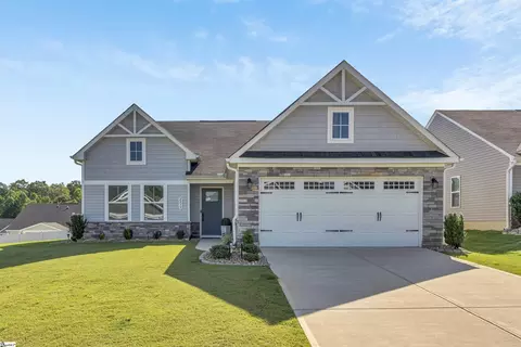 2315 Caffry Ln, Boiling Springs, SC 29316