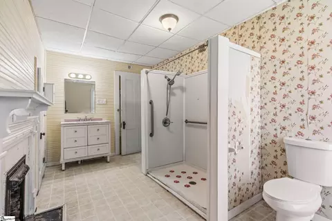 Bath - 36 Dendy St, Pelzer, SC 29669 photo 1 of 2