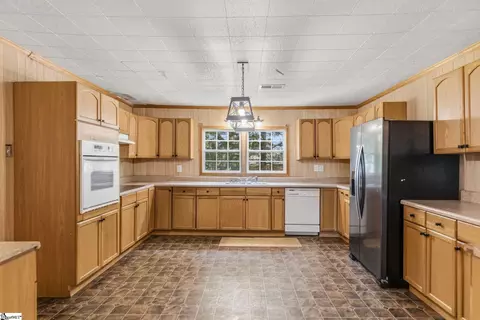 Kitchen - 36 Dendy St, Pelzer, SC 29669 photo 1 of 5