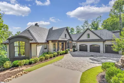 110 Waterfern Ct, Six Mile, SC 29682