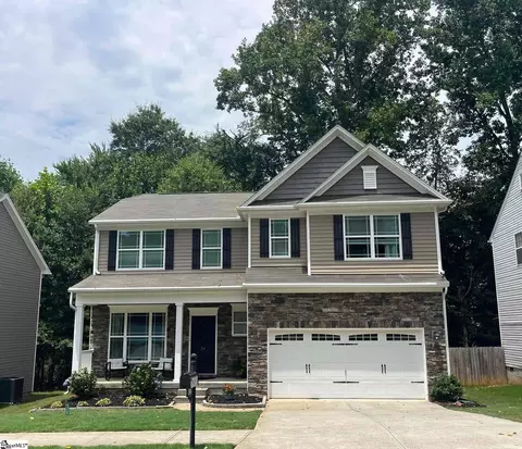 34 Killarney Ln, Greer, SC 29650