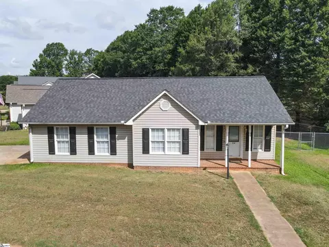 314 Brianna Dr, Boiling Springs, SC 29316