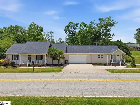 707 Reid School Rd, Taylors, SC 29687
