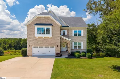 248 Scotts Bluff Dr, Simpsonville, SC 29681