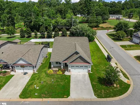 View/Area - 200 Everard Ln, Greer, SC 29650 photo 2 of 3