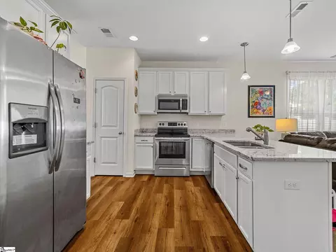 Kitchen - 200 Everard Ln, Greer, SC 29650 photo 2 of 3