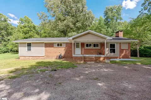 33 Golden Ln, Piedmont, SC 29673