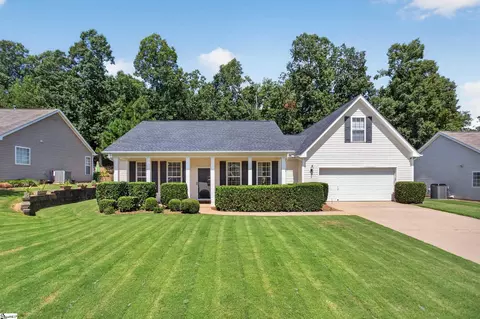 145 Largess Ln, Piedmont, SC 29673