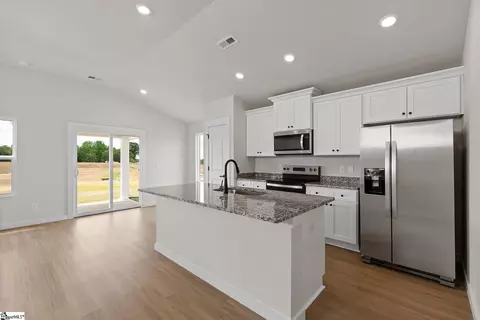 1243 Crested Iris St, Moore, SC 29369 photo 4
