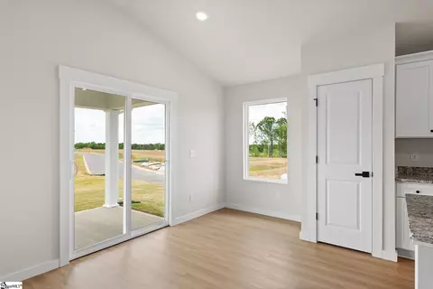 1243 Crested Iris St, Moore, SC 29369 photo 6