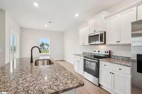 1216 Crested Iris St, Moore, SC 29369 photo 7