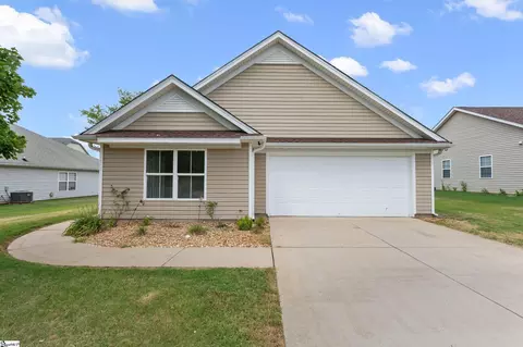 638 Branch View Dr, Boiling Springs, SC 29316