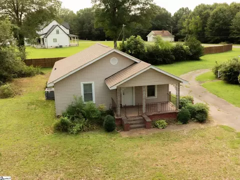 123 Pine Ridge Rd, Lyman, SC 29365