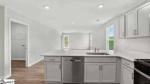 Entry Way - 131 Lazzon Rd, Moore, SC 29369 photo 6 of 6