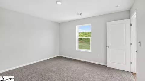 Bedroom - 131 Lazzon Rd, Moore, SC 29369 photo 8 of 9