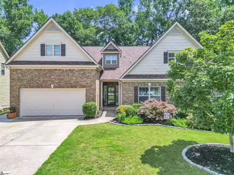 356 Strasburg Dr, Simpsonville, SC 29681