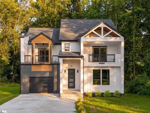 4 Mckinley Dr, Greenville, SC 29611