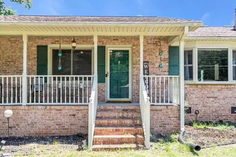 18 Konnarock Cir, Greenville, SC 29617