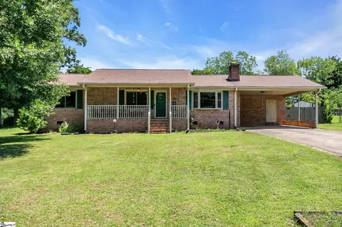 18 Konnarock Cir, Greenville, SC 29617