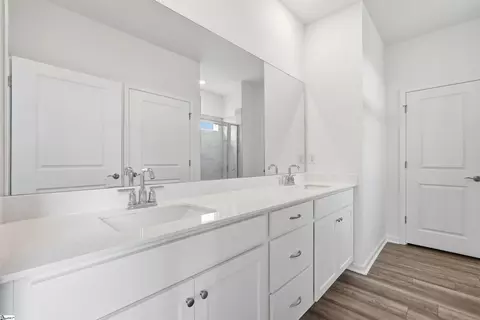 Entry Way - 425 Adhurst Dr, Enoree, SC 29335 photo 1 of 5