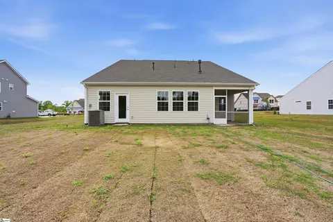 Exterior - 425 Adhurst Dr, Enoree, SC 29335 photo 3 of 7
