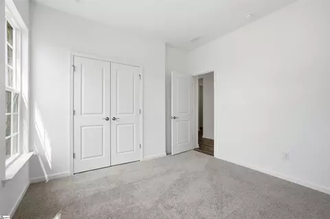 Bedroom - 425 Adhurst Dr, Enoree, SC 29335 photo 5 of 9