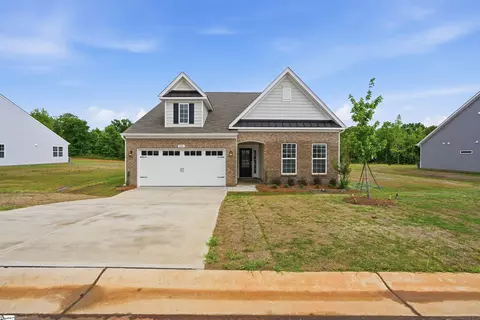 Exterior - 425 Adhurst Dr, Enoree, SC 29335 photo 5 of 7
