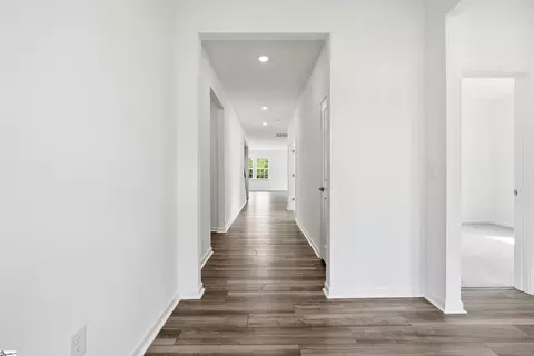 Entry Way - 425 Adhurst Dr, Enoree, SC 29335 photo 3 of 5