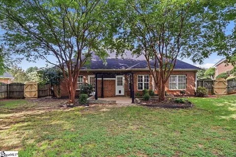 Exterior - 529 Fox Hurst Ct, Moore, SC 29369 photo 8 of 13