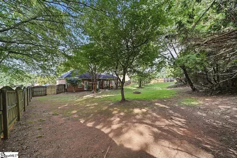 Exterior - 529 Fox Hurst Ct, Moore, SC 29369 photo 7 of 13