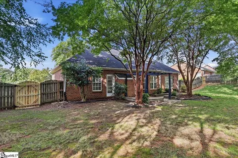 Exterior - 529 Fox Hurst Ct, Moore, SC 29369 photo 4 of 13