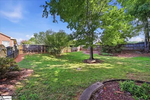 Exterior - 529 Fox Hurst Ct, Moore, SC 29369 photo 3 of 13