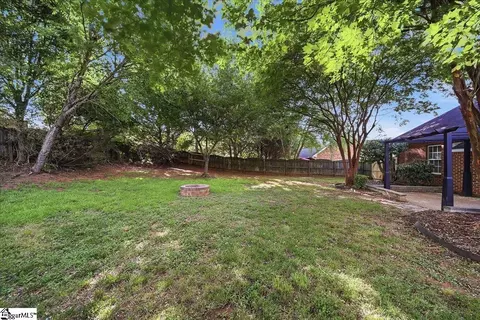 Exterior - 529 Fox Hurst Ct, Moore, SC 29369 photo 2 of 13